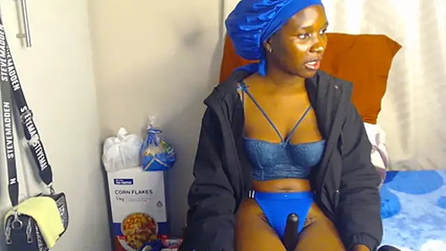 Juicytities20 online show from June 9, 2026, 6:41 pm