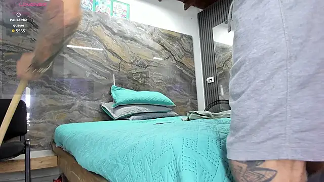 Snapshot of logan-wollf chatting on May 27, 2026, 1:57 am logan-wollf online show from May 27, 2026, 1:57 am