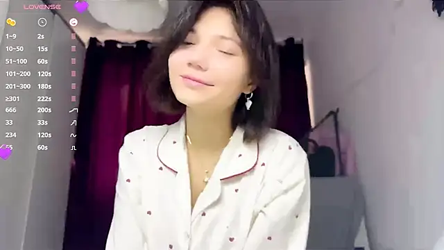 Snapshot of Cute_Capricee chatting on April 22, 2026, 9:44 am Cute Capricee online show from April 22, 2026, 9:44 am