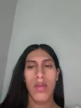 Snapshot of luna_duque chatting on June 23, 2026, 3:43 pm luna duque online show from June 23, 2026, 3:43 pm