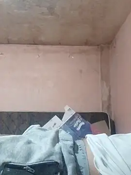 Snapshot of Alcon347 chatting on April 15, 2026, 12:50 am Alcon347 online show from April 15, 2026, 12:50 am