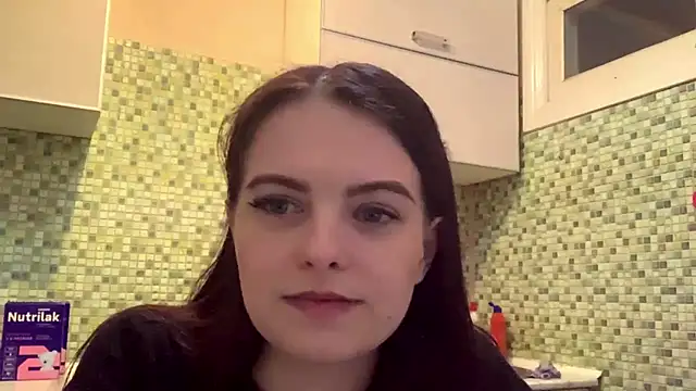 KikiAmino online show from April 2, 2026, 5:10 pm