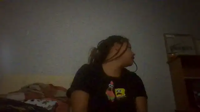Snapshot of madzbailey chatting on April 4, 2026, 9:07 am madzbailey online show from April 4, 2026, 9:07 am
