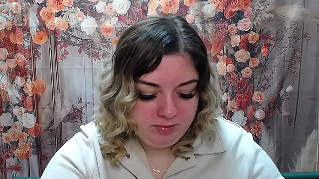 AdelinaMaster online show from April 8, 2026, 5:13 pm