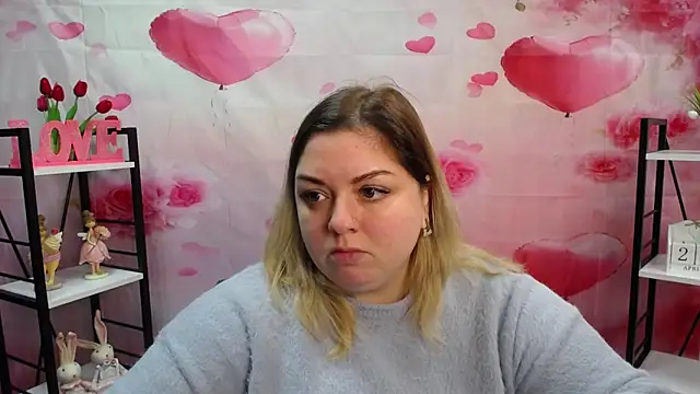 Snapshot of AdelinaMaster chatting on April 26, 2026, 5:10 pm AdelinaMaster online show from April 26, 2026, 5:10 pm