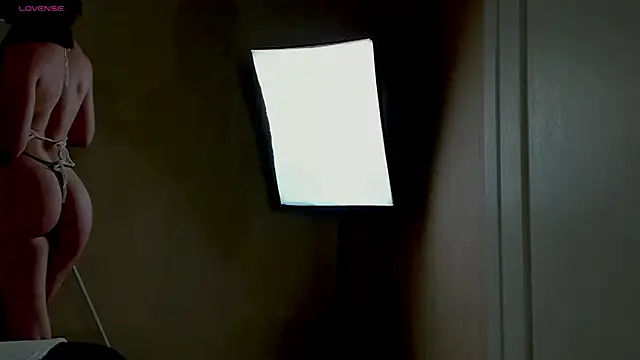 Snapshot of Aphrodite_Portman chatting on July 14, 2026, 2:27 am Aphrodite Portman online show from July 14, 2026, 2:27 am