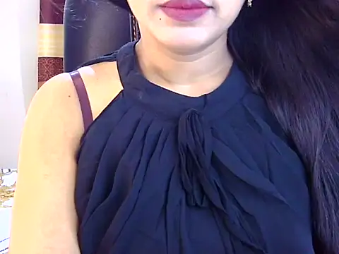 Snapshot of Noor_Zarin chatting on May 9, 2026, 6:57 pm Noor Zarin online show from May 9, 2026, 6:57 pm