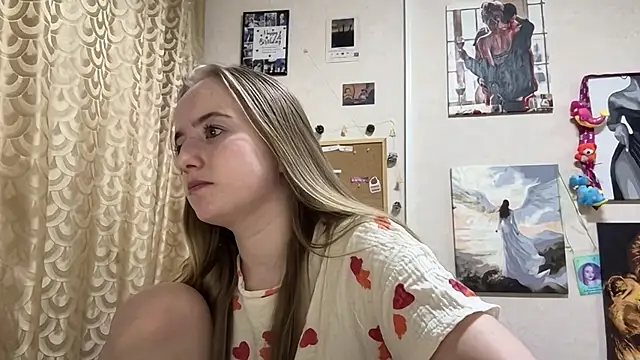 SabinaHaggen online show from April 2, 2026, 8:39 pm