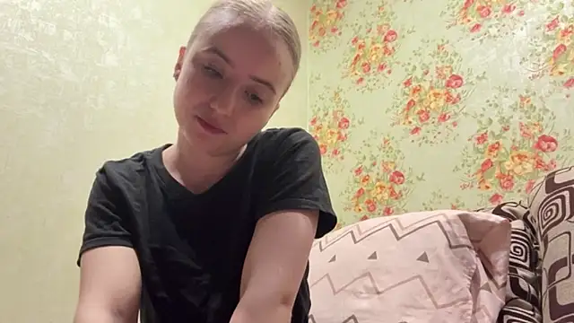 Snapshot of SabinaHaggen chatting on April 16, 2026, 9:39 pm SabinaHaggen online show from April 16, 2026, 9:39 pm
