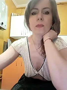 Snapshot of TaynaSecret chatting on April 30, 2026, 8:37 pm TaynaSecret online show from April 30, 2026, 8:37 pm