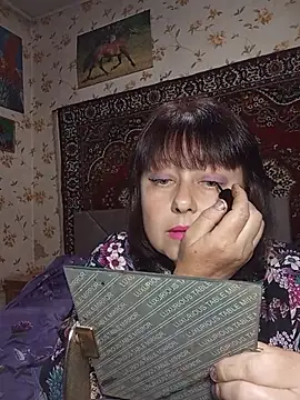 Snapshot of AuroKaria chatting on June 1, 2026, 2:08 pm AuroKaria online show from June 1, 2026, 2:08 pm