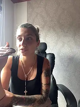 Isabella varella- online show from July 14, 2026, 3:40 pm
