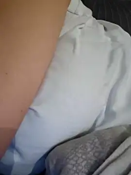 sara 41 online show from April 5, 2026, 8:28 pm