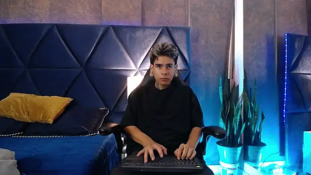 Snapshot of Bel_Sebu chatting on April 9, 2026, 8:47 pm Bel Sebu online show from April 9, 2026, 8:47 pm