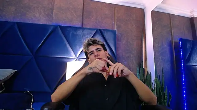 Snapshot of Bel_Sebu chatting on April 10, 2026, 8:57 pm Bel Sebu online show from April 10, 2026, 8:57 pm