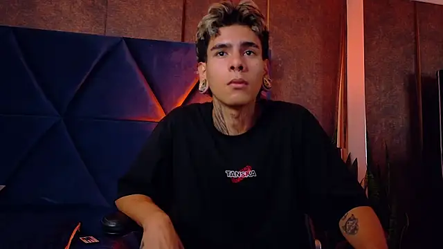 Snapshot of Bel_Sebu chatting on April 15, 2026, 3:46 am Bel Sebu online show from April 15, 2026, 3:46 am