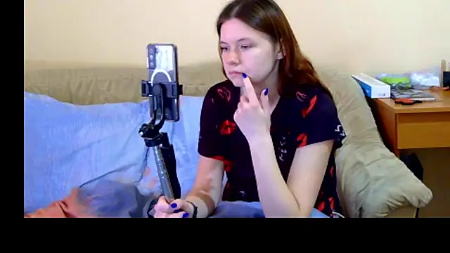 Snapshot of JessicaHolland1 chatting on April 7, 2026, 6:36 am JessicaHolland1 online show from April 7, 2026, 6:36 am