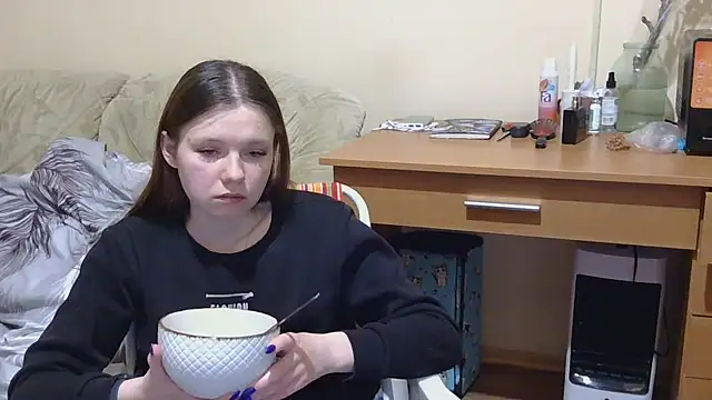 Snapshot of JessicaHolland1 chatting on May 1, 2026, 8:35 pm JessicaHolland1 online show from May 1, 2026, 8:35 pm