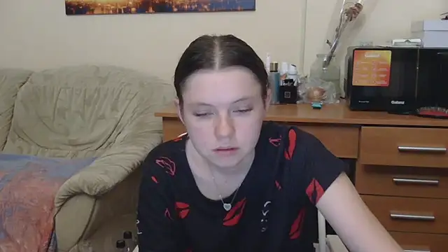 Snapshot of JessicaHolland1 chatting on May 21, 2026, 7:10 pm JessicaHolland1 online show from May 21, 2026, 7:10 pm