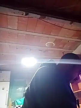 Snapshot of Elwapoxxx chatting on April 7, 2026, 8:20 pm Elwapoxxx online show from April 7, 2026, 8:20 pm