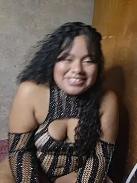 Snapshot of Curlysexy22 chatting on June 7, 2026, 10:24 pm Curlysexy22 online show from June 7, 2026, 10:24 pm