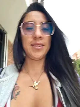 Snapshot of VALERY-94 chatting on May 21, 2026, 12:12 pm VALERY-94 online show from May 21, 2026, 12:12 pm