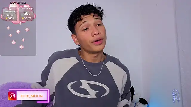 Snapshot of ETTE_MOON chatting on April 16, 2026, 5:08 am ETTE MOON online show from April 16, 2026, 5:08 am