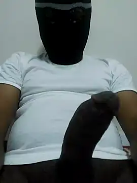 Snapshot of hamy_90 chatting on April 12, 2026, 2:33 pm hamy 90 online show from April 12, 2026, 2:33 pm