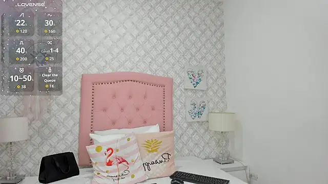 Snapshot of sofia_martinez_9 chatting on June 18, 2026, 7:18 pm sofia martinez 9 online show from June 18, 2026, 7:18 pm