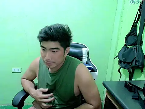 Snapshot of Hunkfireman chatting on June 15, 2026, 1:24 pm Hunkfireman online show from June 15, 2026, 1:24 pm