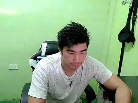 Snapshot of Hunkfireman chatting on June 18, 2026, 11:31 pm Hunkfireman online show from June 18, 2026, 11:31 pm