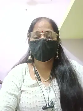 Snapshot of SEEMA_012 chatting on May 25, 2026, 4:40 am SEEMA 012 online show from May 25, 2026, 4:40 am