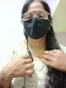 Snapshot of SEEMA_012 chatting on June 4, 2026, 4:29 am SEEMA 012 online show from June 4, 2026, 4:29 am
