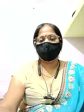 Snapshot of SEEMA_012 chatting on June 5, 2026, 5:36 am SEEMA 012 online show from June 5, 2026, 5:36 am