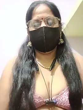 Snapshot of SEEMA_012 chatting on June 18, 2026, 9:14 am SEEMA 012 online show from June 18, 2026, 9:14 am