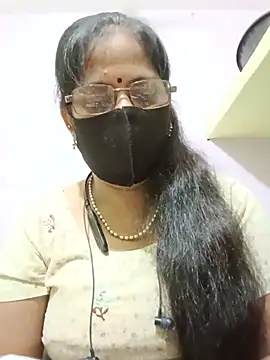 Snapshot of SEEMA_012 chatting on June 24, 2026, 5:28 am SEEMA 012 online show from June 24, 2026, 5:28 am