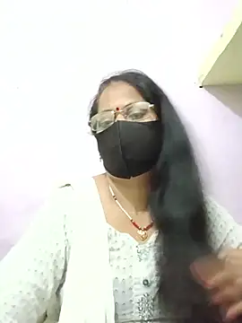 Snapshot of SEEMA_012 chatting on July 5, 2026, 5:58 am SEEMA 012 online show from July 5, 2026, 5:58 am