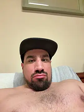 Snapshot of daddyking1013 chatting on April 3, 2026, 4:54 am daddyking1013 online show from April 3, 2026, 4:54 am