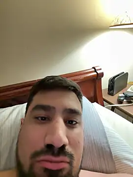 Snapshot of daddyking1013 chatting on April 7, 2026, 4:24 am daddyking1013 online show from April 7, 2026, 4:24 am