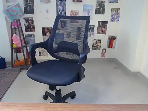 Snapshot of Kinky_babyy chatting on June 30, 2026, 4:46 am Kinky babyy online show from June 30, 2026, 4:46 am