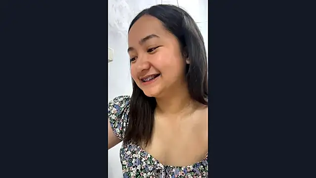 Snapshot of BirgitCelestino chatting on April 8, 2026, 4:23 am BirgitCelestino online show from April 8, 2026, 4:23 am