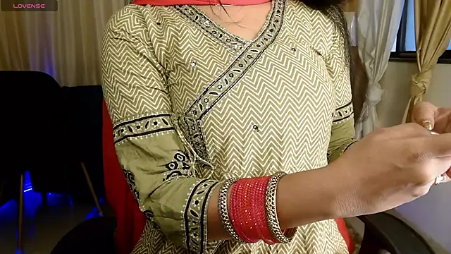 Snapshot of apsara_tanu chatting on June 4, 2026, 2:17 am apsara tanu online show from June 4, 2026, 2:17 am