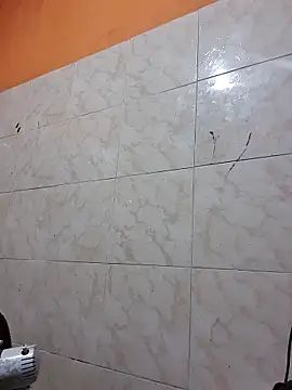 bbzinhas26 online show from April 10, 2026, 10:14 pm