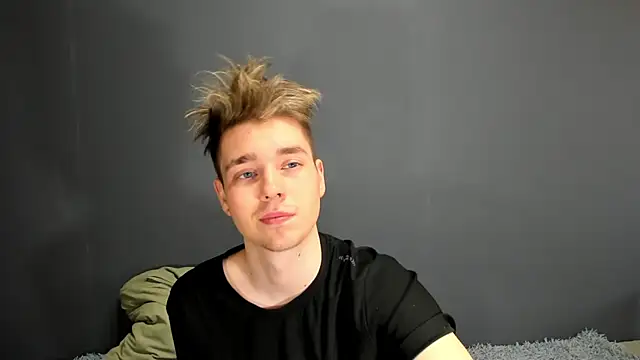 zeriax online show from May 2, 2026, 2:27 am