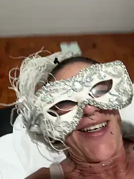 Snapshot of depildeluxo chatting on July 21, 2026, 8:00 pm depildeluxo online show from July 21, 2026, 8:00 pm
