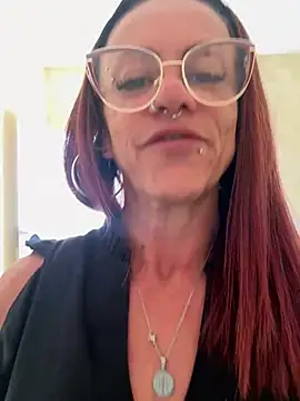 Snapshot of depildeluxo chatting on July 28, 2026, 4:50 pm depildeluxo online show from July 28, 2026, 4:50 pm