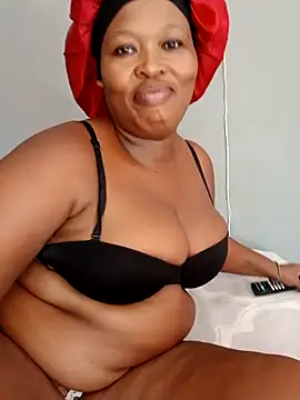 Snapshot of supersexy34 chatting on May 3, 2026, 10:32 am supersexy34 online show from May 3, 2026, 10:32 am