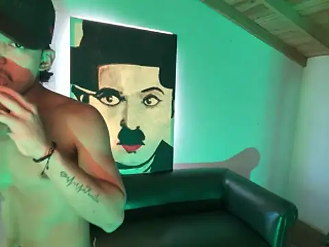 Snapshot of Cuteathleticboys chatting on April 7, 2026, 8:53 pm Cuteathleticboys online show from April 7, 2026, 8:53 pm