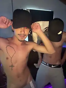 Snapshot of Cuteathleticboys chatting on April 9, 2026, 10:37 pm Cuteathleticboys online show from April 9, 2026, 10:37 pm