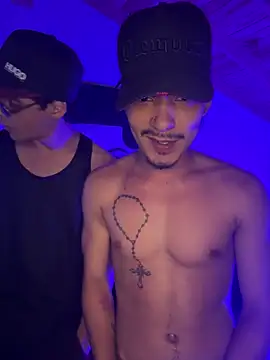 Snapshot of Cuteathleticboys chatting on April 13, 2026, 12:38 am Cuteathleticboys online show from April 13, 2026, 12:38 am